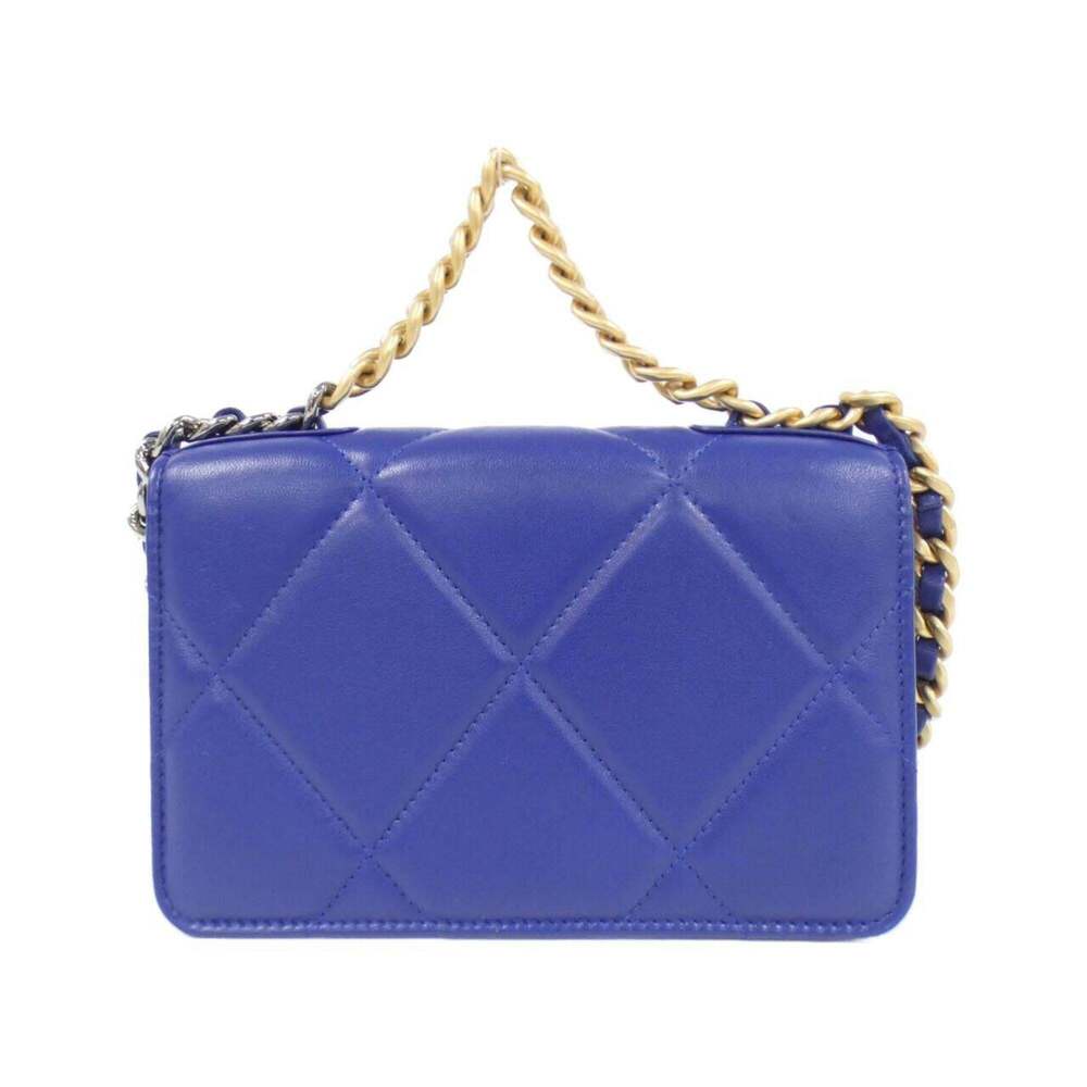 CHANEL Authentic Wallet - Picture 2 of 10